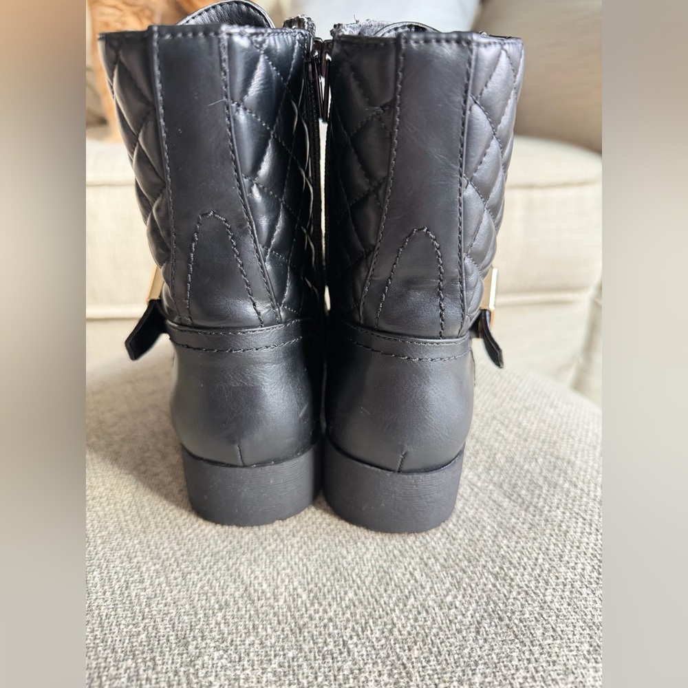 G by Guess Black Quilted Combat Boots for Women Sz 6.5M NWOT Lace Up - Picture 6 of 10